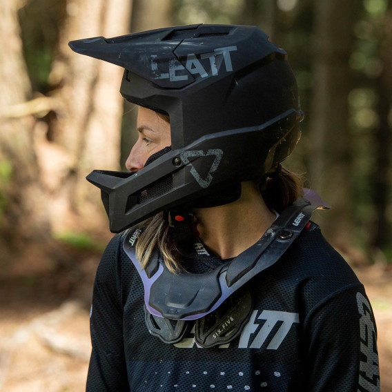 LEATT MTB DH Helm DBX 1.0